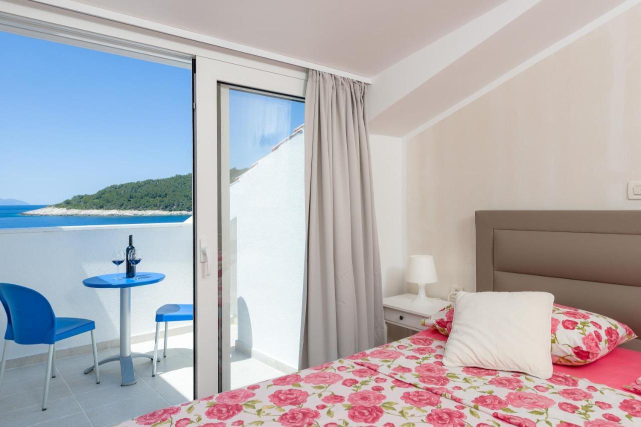 Luxury Bellavista Amazing Sea Holidays With Private Beach & Parking Мілна Екстер'єр фото