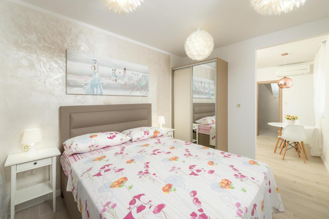 Luxury Bellavista Amazing Sea Holidays With Private Beach & Parking Мілна Екстер'єр фото